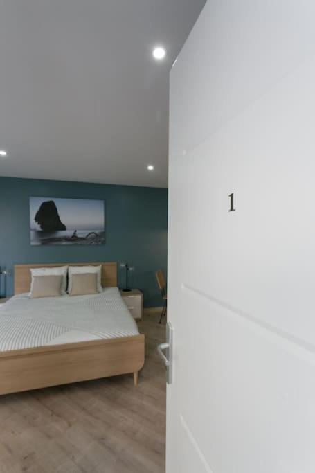 Rose, Appartement Confortable Proche Metro Montrouge Exterior photo